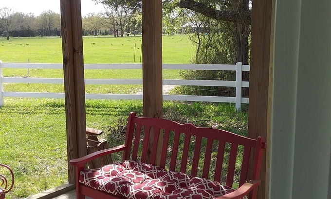 Ledbetter Cottage | Quiet Country Cottage