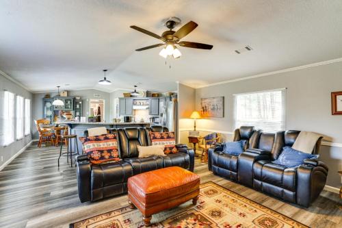 Waxahachie House | Quiet Country Living! Retreat Near Dtwn Waxahachie