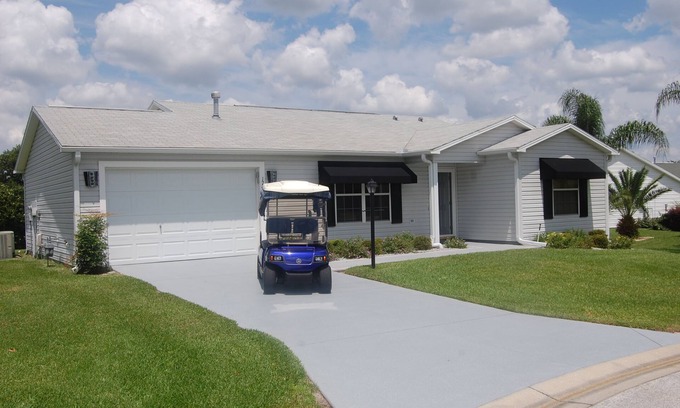 Chatham House | Quiet, Farm View, Extremely Clean and Comfortable Ranch home with Gas Golf Cart