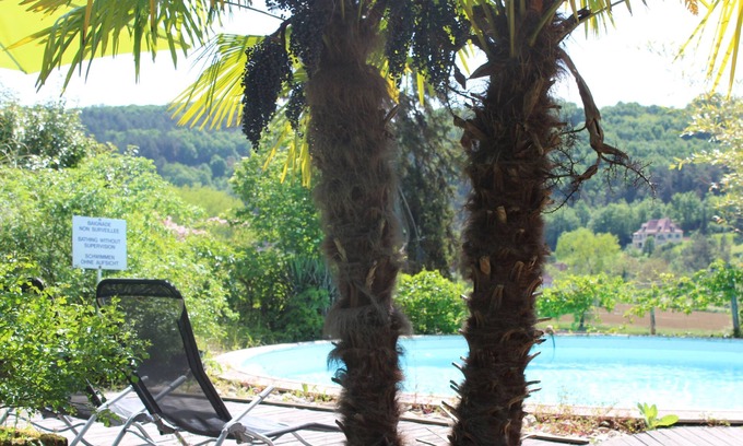 Saint-Cyprien Cottage | Quiet gite with exclusive pool