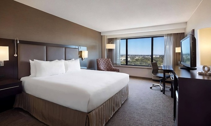 Milpitas Hotel | Quiet Hotel Spot Perfect for Weekend! Pet-friendly w/Airport Shuttle!