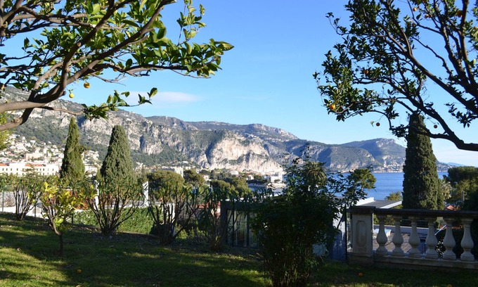 Saint-Jean-Cap-Ferrat House | QUIET HOUSE - STUNNING VIEW 300 M FROM THE SEA