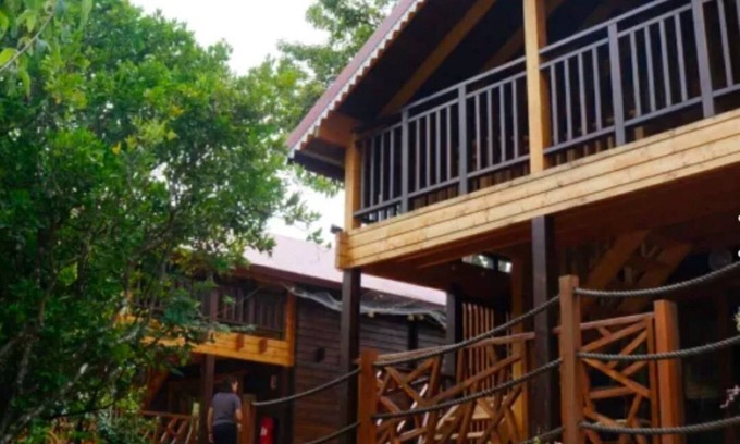 Cilaos Ski Chalet | Quiet mountain chalet with mini gym, boule pitch, BBQ