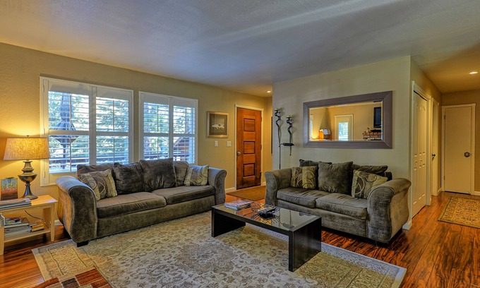Truckee House | Quiet mountain home in Truckee