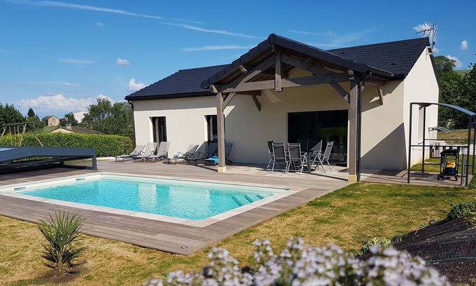 Proissans House | Quiet new house with indoor pool 2 km from Sarlat