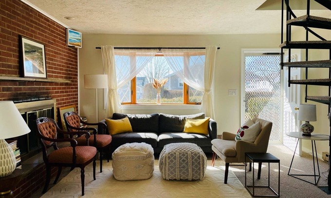 Westbrook House | Quiet, Peaceful Getaway by a Private Beach