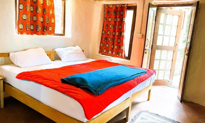 Kaul Resort | Quiet Place Himalayas