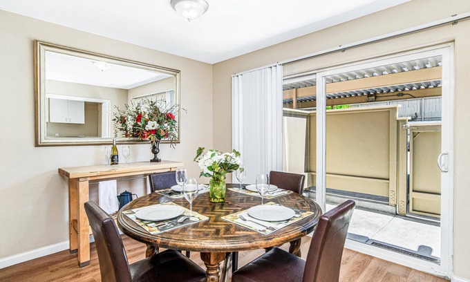 Concord House | Quiet resort-style townhome near SF, Napa