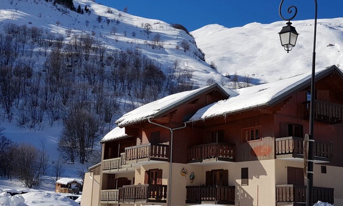 Valloire Apartment | Quiet south facing apartment near the slopes with a view of the Galibier