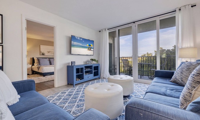 Largo Condo | Quiet Waters 2 bed 2 bath remodeled sleep 6