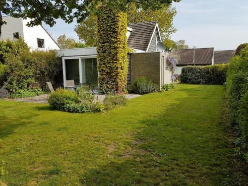 Bruinisse House | Quietly located holiday home in Zeeland