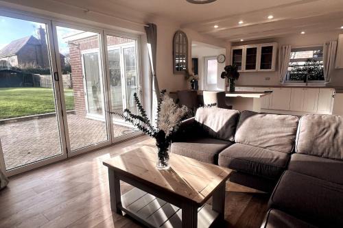 Swalecliffe House | Quince Cottage - Hot tub and parking for 4 cars