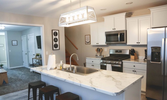 Quincy House | Quincy Quarters 2 - 2bdr, 2baths