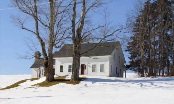 South Londonderry Other | Quintessential Vermont farmhouse