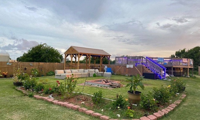 Matagorda Cabin | Quite peaceful cabin resort