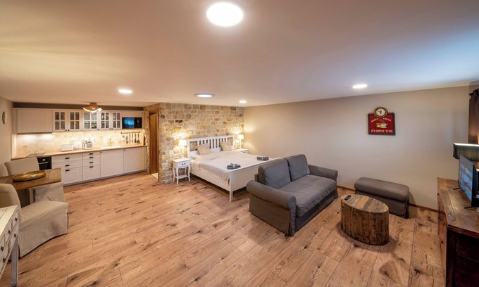 Chyne Apartment | Quite place, Terrace, Forest nearby, Recuperation,