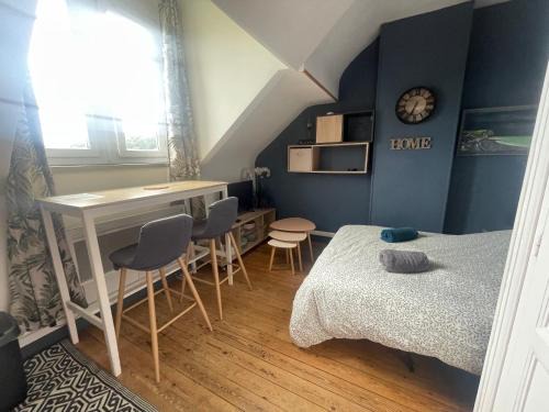 Veulettes-sur-Mer Apartment | réaménagé fin Juillet 2025, Albatros Studio a moins de 50 mètres de la plage, vue dégagée sur la vallée