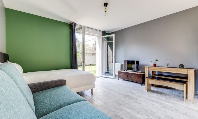Aulnay-sous-Bois Apartment | Résidence 4T Immo/lit Double/canapé-lit Pour Maximum 4 pax