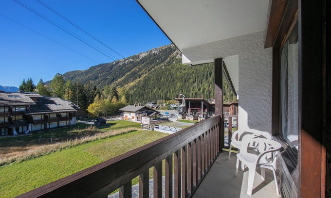 Chamonix-Mont-Blanc Apartment | Résidence Devouassoux I ski in/ski out, Argentière (Chamonix), France