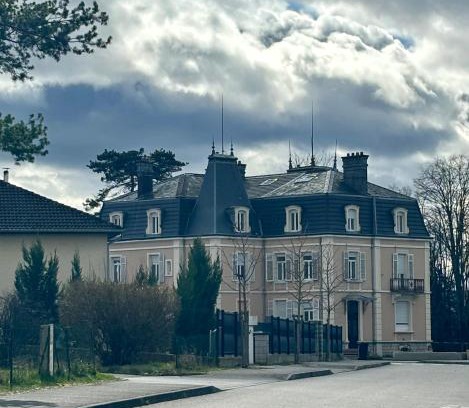 Dasle Apartment | Résidence Historique avec Terrasse