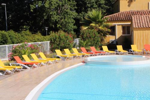 Sollies-Toucas Other | Résidence Lagrange Vacances - Les Cottages Varois