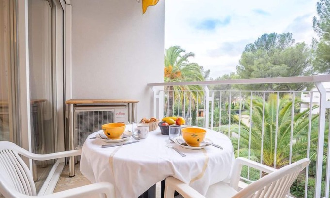 Boulouris-sur-Mer Apartment | Résidence Le Boréal by Interhome