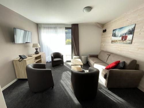 Eaux-Bonnes Apartment | Résidence Le Portillo - Piscine - 3 Pièces pour 8 Personnes MAE-6153