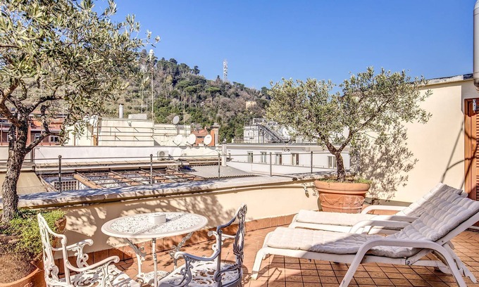 Quartiere XV Della Vittoria Apartment | R 1145 Amatos Apartment With Break Fast, Mini-Bar & City View