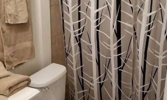 Sabinal House | "R" - House on 127