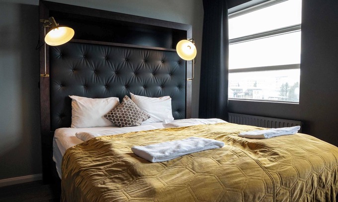 Haaleiti Apartment | R13 Top Floor Studio