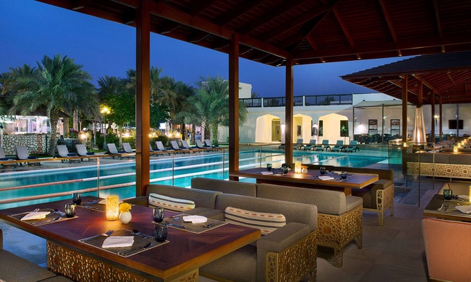 Al Ain Hotel | Radisson Blu Hotel & Resort, Al Ain