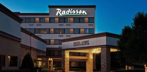 West Freehold Hotel | Radisson Hotel Freehold