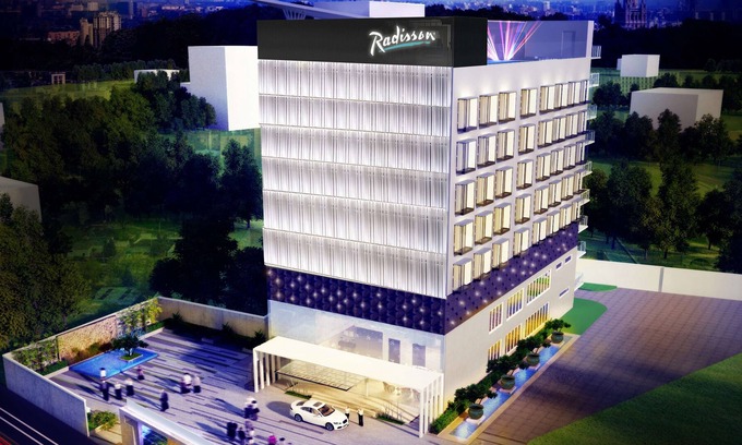 Auli Hotel | Radisson Lucknow City Center