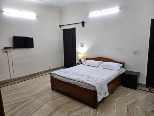 Gurugram Bed & Breakfast | Raghuvansh cottage stay