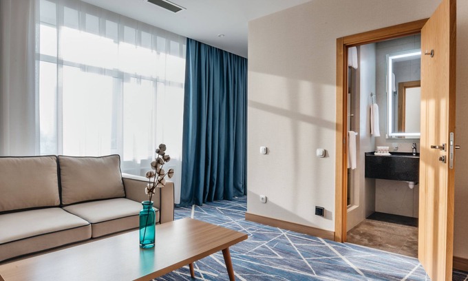 Nur-Sultan Hotel | Ramada by Wyndham Astana