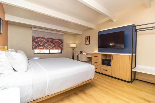 Davenport Hotel | Ramada by Wyndham Davenport Orlando South