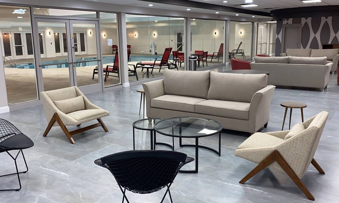 Windsor Locks Hotel | Ramada by Wyndham Hartford North/Bradley Airport