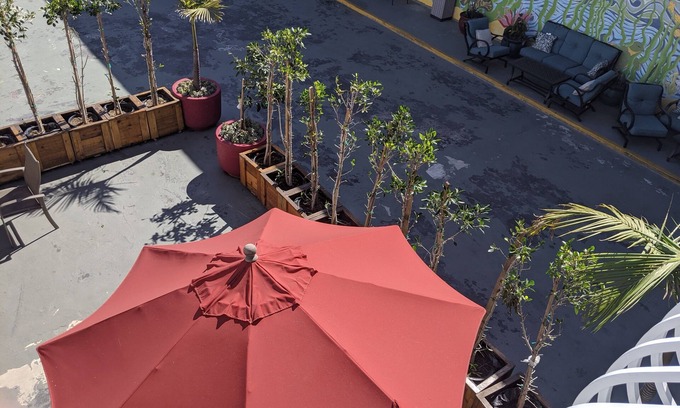 South Redondo Hotel | Ramada Limited - Redondo Beach - Walk to the beach