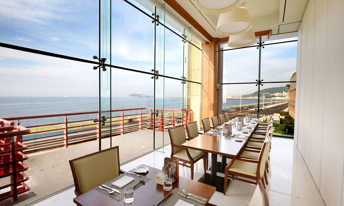 Downtown Hotel | Ramada Plaza Jeju Ocean Front