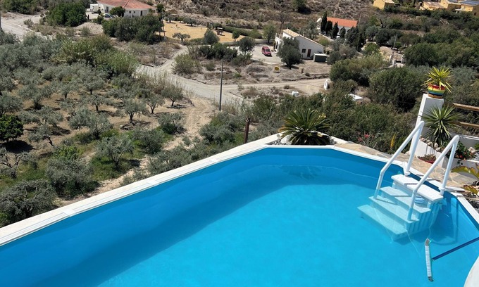 Locaiba Apartment | Rambla Retreats apartment Verde with a shared pool & hot tub in Rambla de Oria