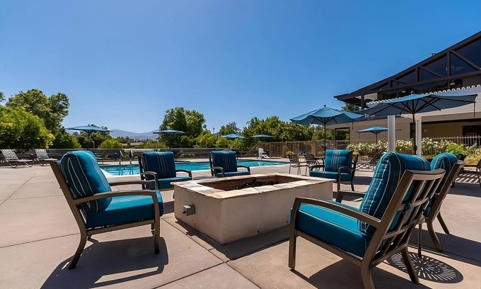 San Diego Country Estates Hotel | Ramona Retreat | 2 Units | Pool & Balcony | Full Kitchen