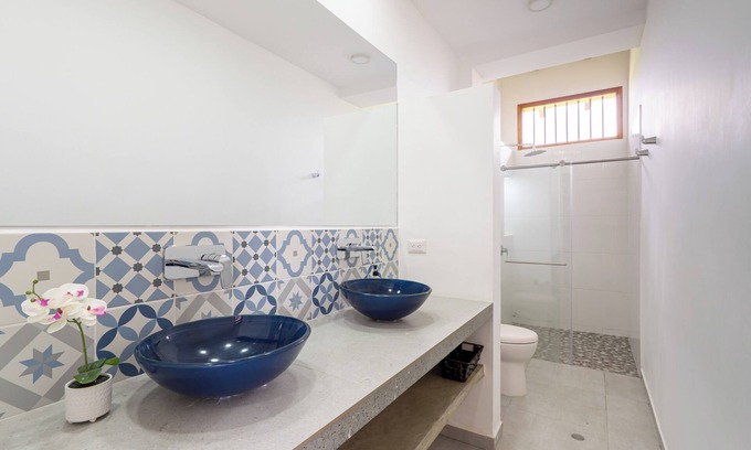 Armenia Villa | Rancho Soledad/Luxury/ Piscina Privada y Jacuzzi