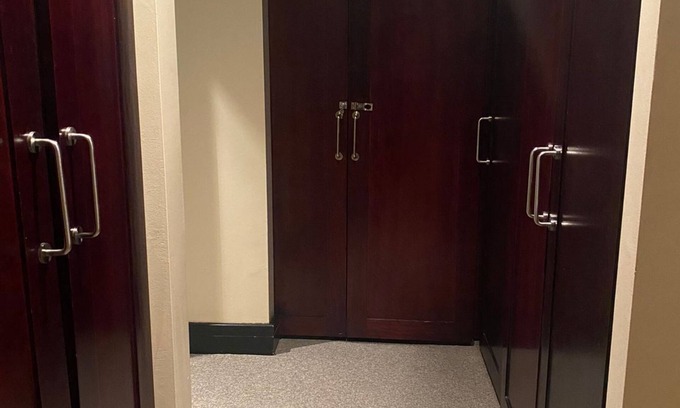 Sandown Apartment | Raphael penthouse suite Room 126