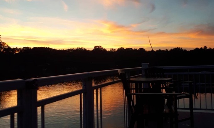 Bracebridge Cottage | Rare beach in Muskoka