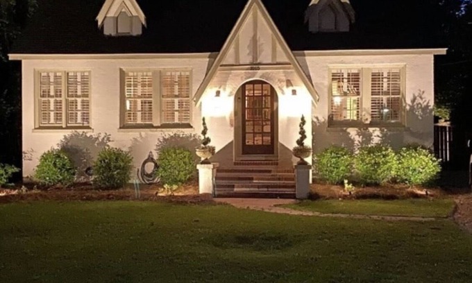 Summerville Cottage | Rare Masters Rental Available - Featured on Historical Home Tour