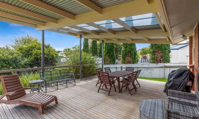 Port Elliot House | Ratties Residence 6 Carnegie St, Port Ellliot