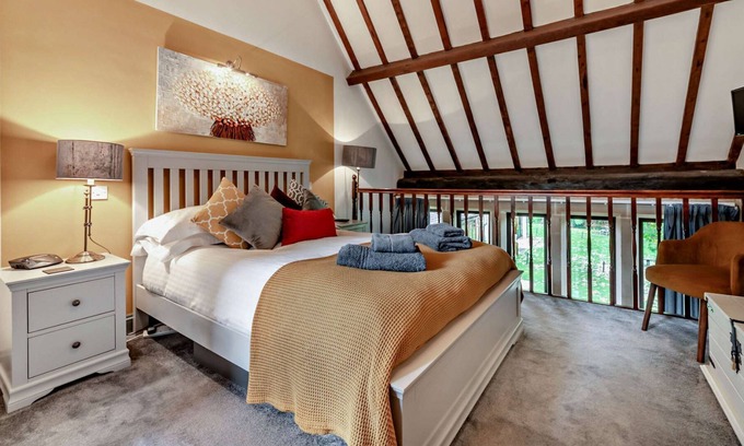Blockley Cottage | Ratty's Retreat - sleeps 2 guests in 1 bedroom