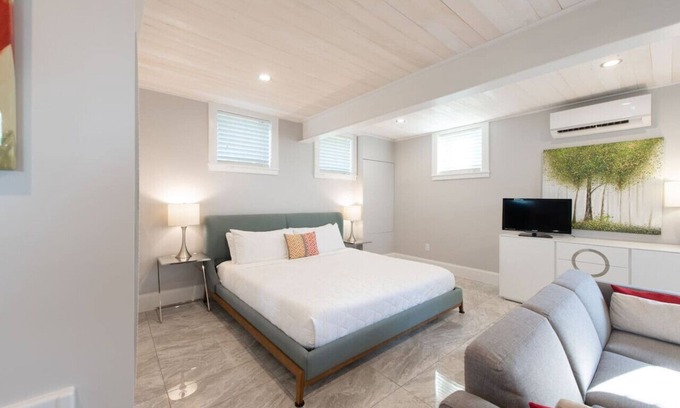 Wolfville Apartment | Raven Hill Vineyard Lower Suite