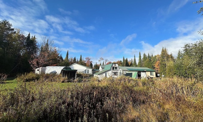 Newberry House | Raven Rays: Your Home Base When Riding the Trails