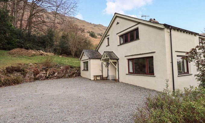 Langdale Cottage | RAWFELL, pet friendly, with open fire in Ambleside